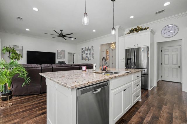 1545 Del Rey Court, Benton, AR 72019