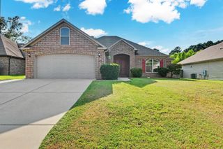 1545 Del Rey Court, Benton, AR 72019