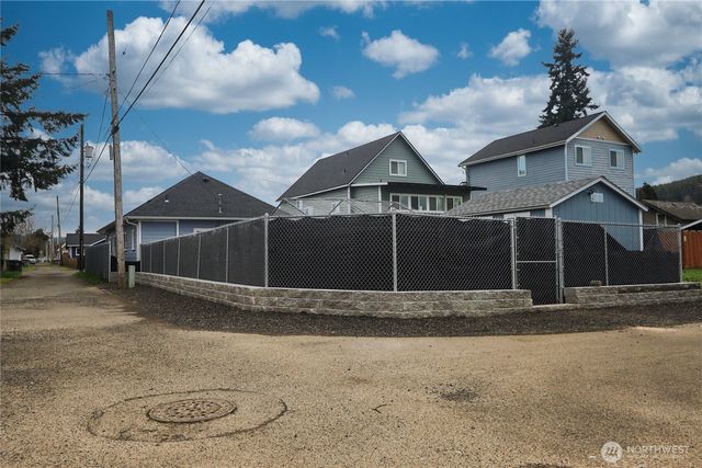 912 Ramer Avenue, Hoquiam, WA 98550