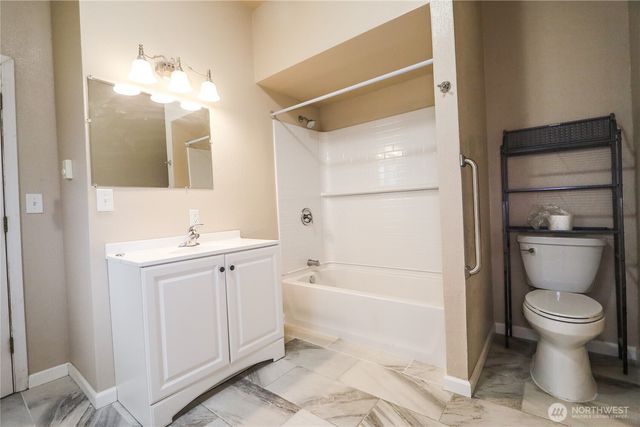 912 Ramer Avenue, Hoquiam, WA 98550