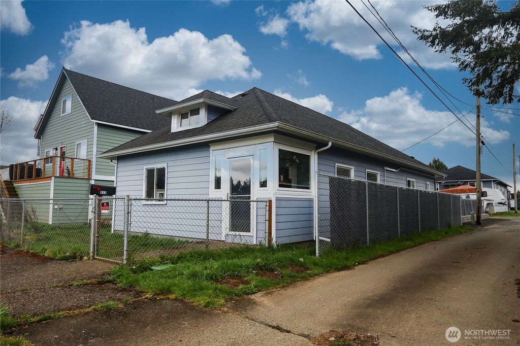 912 Ramer Avenue, Hoquiam, WA 98550