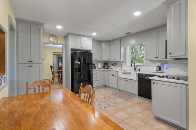 4715 Hwy 165, Meggett, SC 29449