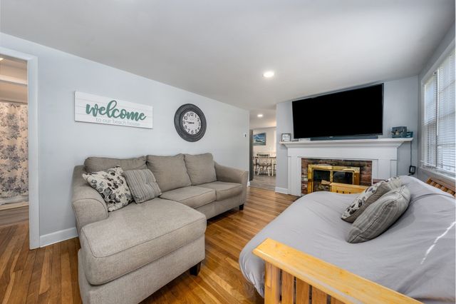222 Mayfair Rd, Dennis, MA 02660