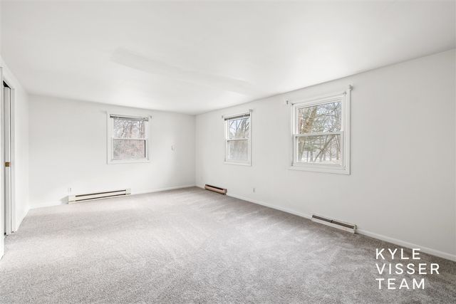 4455 Cloverleaf Drive, Grand Rapids, MI 49546