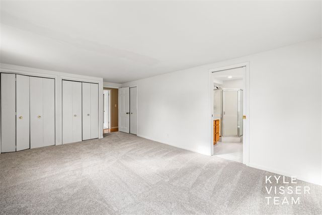 4455 Cloverleaf Drive, Grand Rapids, MI 49546