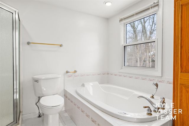 4455 Cloverleaf Drive, Grand Rapids, MI 49546