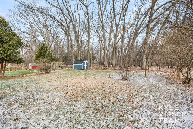 4455 Cloverleaf Drive, Grand Rapids, MI 49546