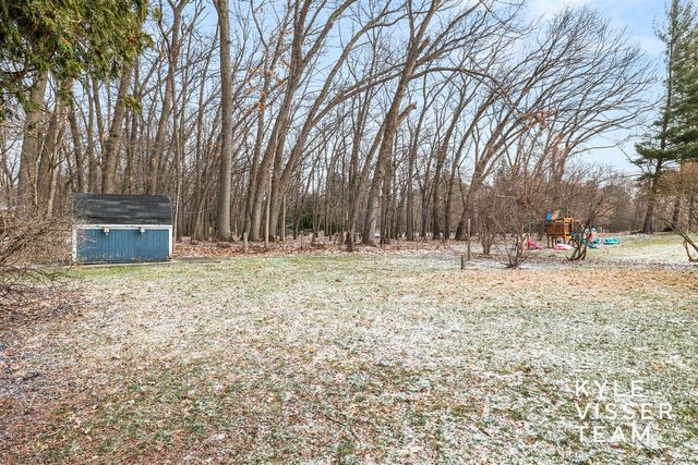 4455 Cloverleaf Drive, Grand Rapids, MI 49546