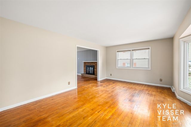 4455 Cloverleaf Drive, Grand Rapids, MI 49546