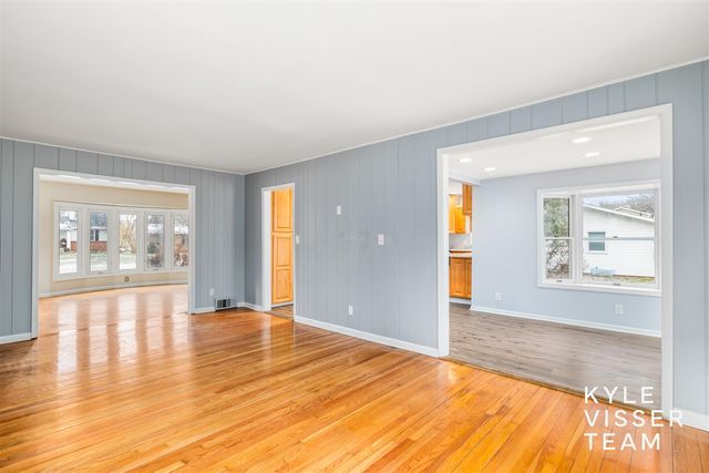 4455 Cloverleaf Drive, Grand Rapids, MI 49546