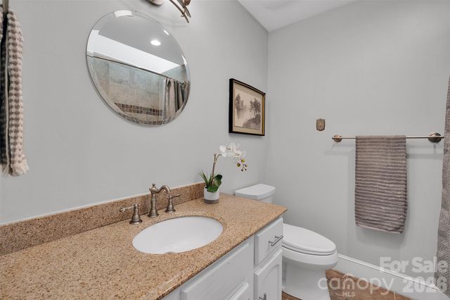 10311 Stonemede Lane, Matthews, NC 28105