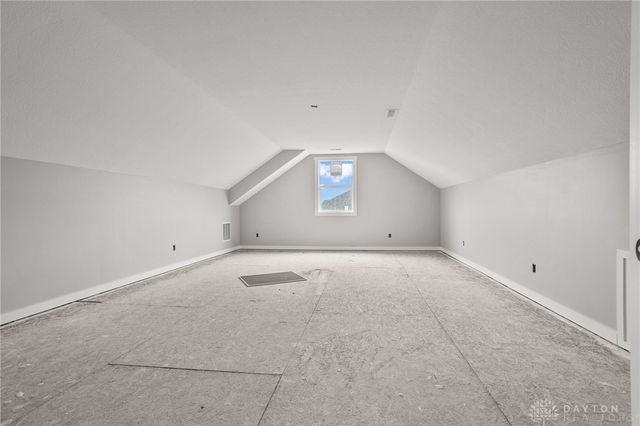 1050 Rosenthal Drive, Tipp City, OH 45371