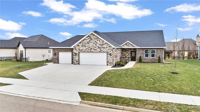 1050 Rosenthal Drive, Tipp City, OH 45371