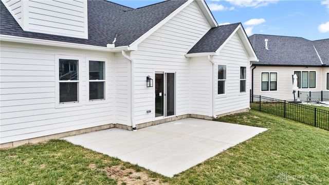 1050 Rosenthal Drive, Tipp City, OH 45371