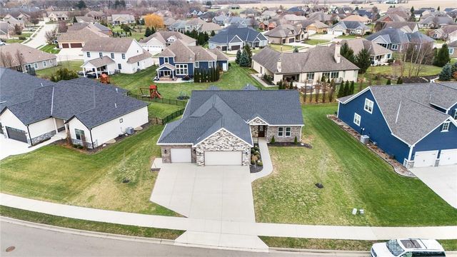 1050 Rosenthal Drive, Tipp City, OH 45371