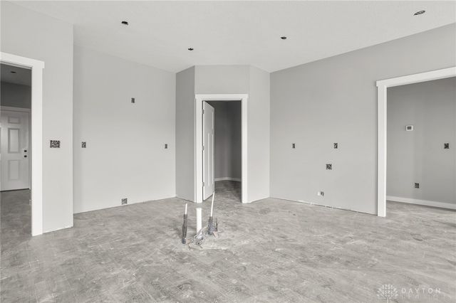 1050 Rosenthal Drive, Tipp City, OH 45371