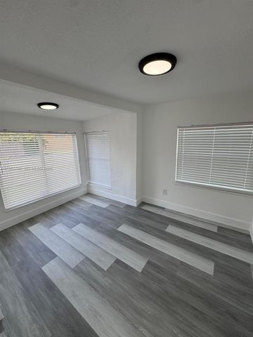 1794 NW 74th Ter, Miami, FL 33147