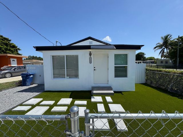 1794 NW 74th Ter, Miami, FL 33147