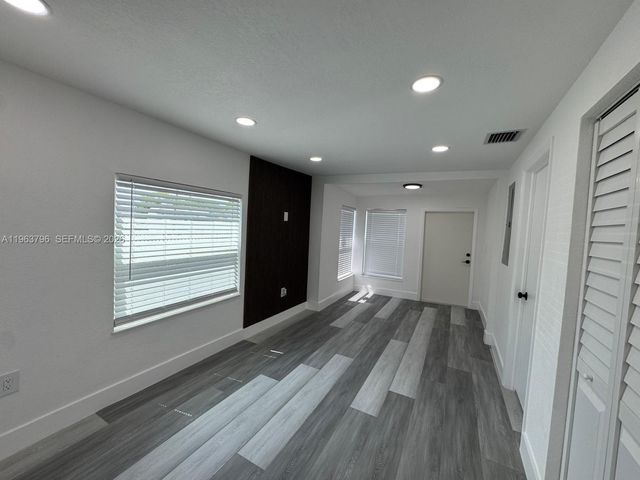 1794 NW 74th Ter, Miami, FL 33147