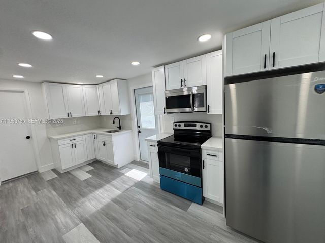 1794 NW 74th Ter, Miami, FL 33147