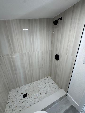 1794 NW 74th Ter, Miami, FL 33147