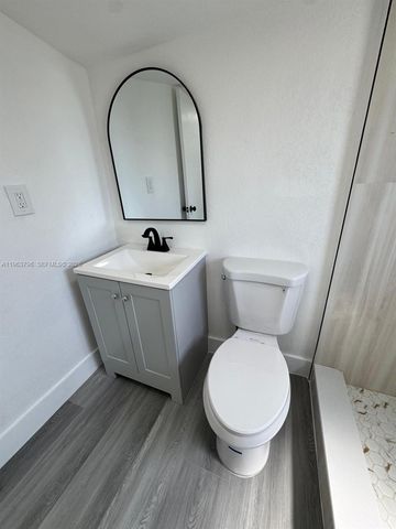 1794 NW 74th Ter, Miami, FL 33147