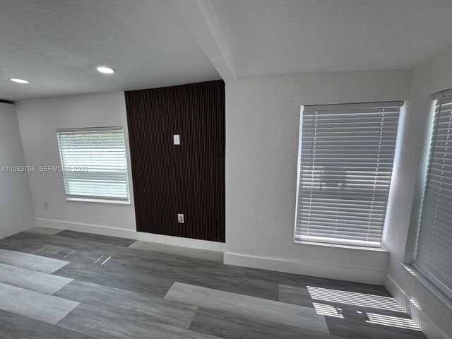 1794 NW 74th Ter, Miami, FL 33147