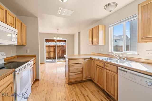 970 N River Rock Drive, Belgrade, MT 59714