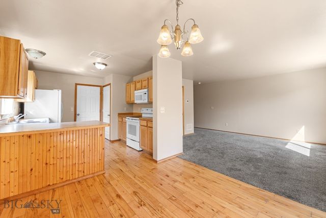 970 N River Rock Drive, Belgrade, MT 59714