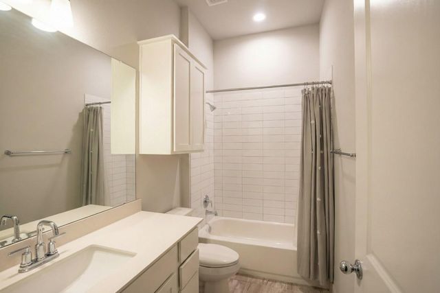 17301 Emperador DR, Round Rock, TX 78664