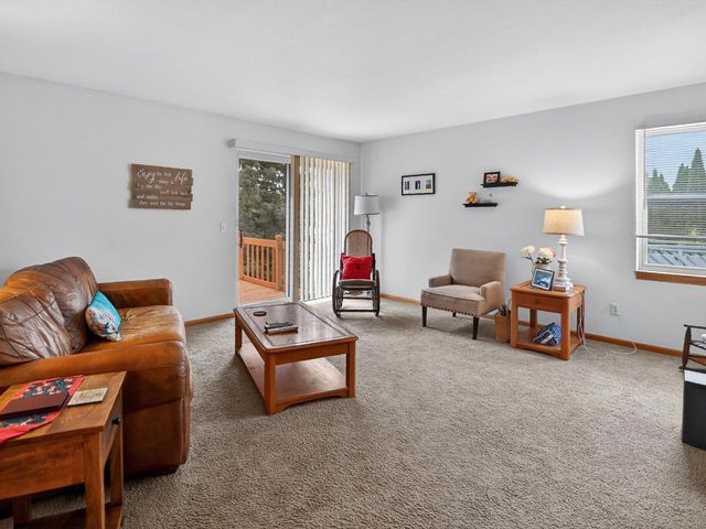 808A N Clover Lane, Cottage Grove, WI 53527