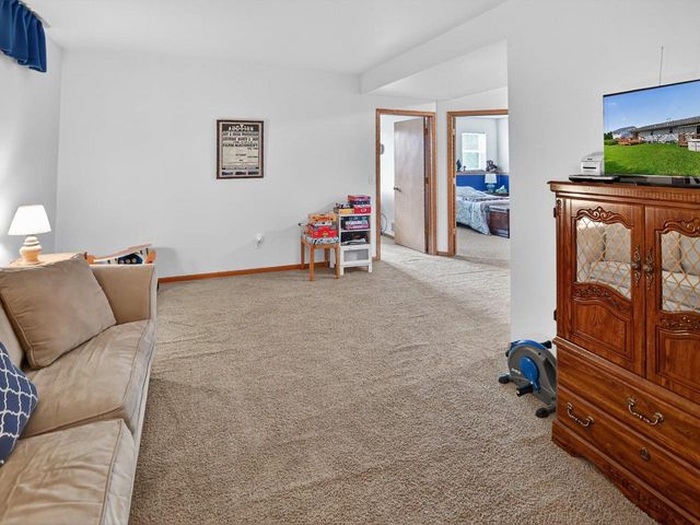 808A N Clover Lane, Cottage Grove, WI 53527