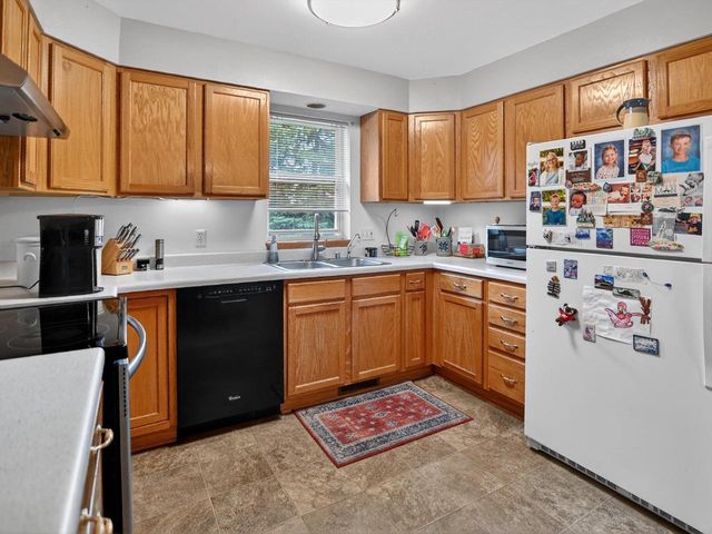 808A N Clover Lane, Cottage Grove, WI 53527