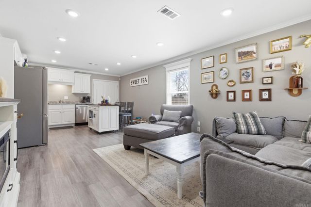 617 Cloverdale Road, Jacksonville, AR 72076