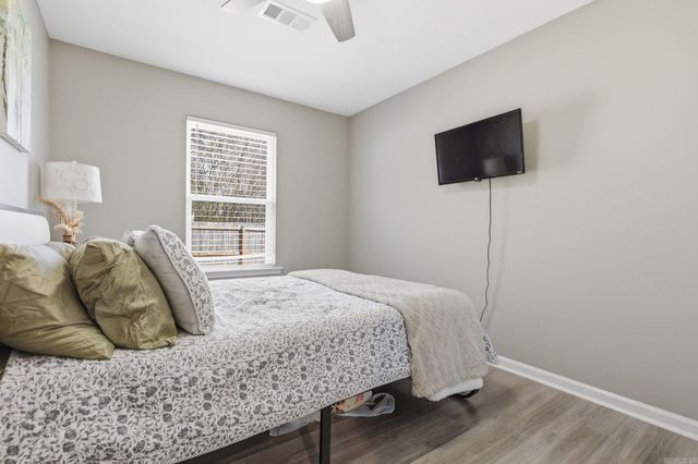 617 Cloverdale Road, Jacksonville, AR 72076