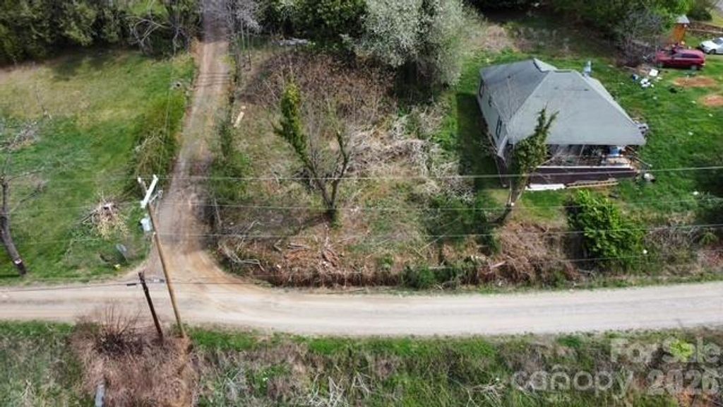 22 Clark Lane, Canton, NC 28716