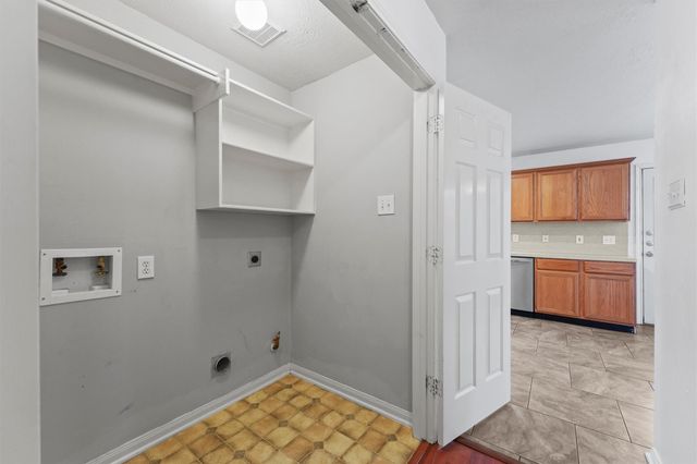 17142 Kiowa River Lane, Houston, TX 77095