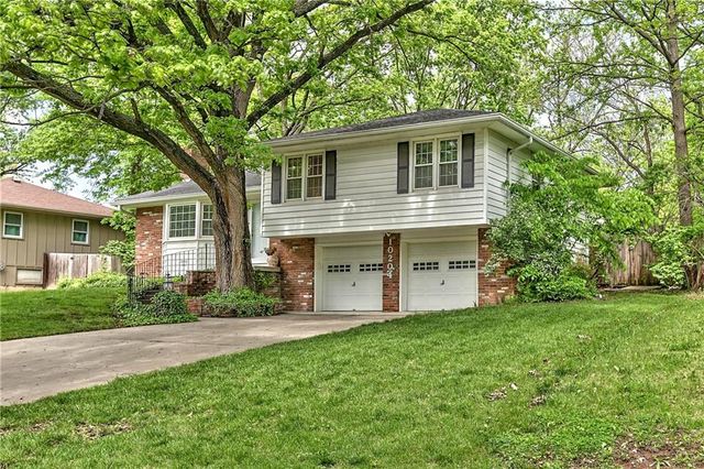 10204 W 70th Street, Merriam, KS 66203