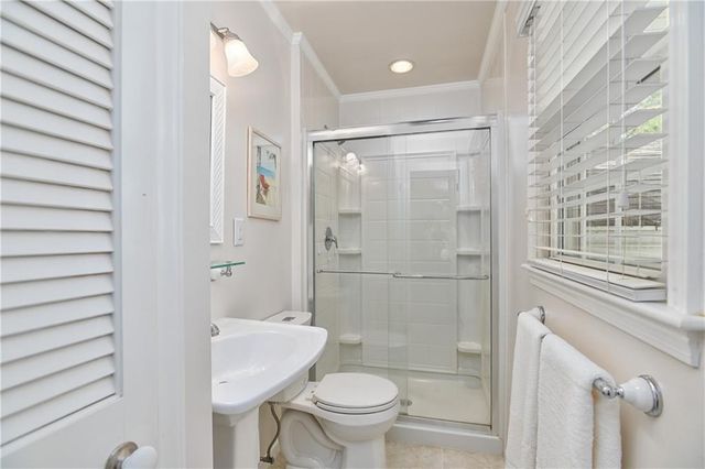 10204 W 70th Street, Merriam, KS 66203