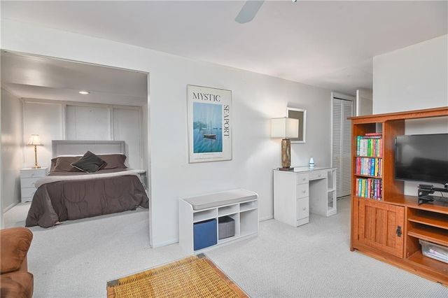 10204 W 70th Street, Merriam, KS 66203