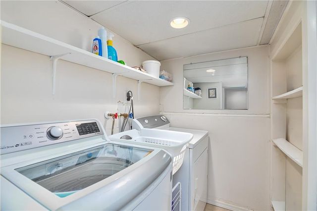 10204 W 70th Street, Merriam, KS 66203