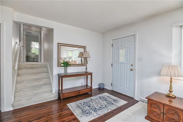 10204 W 70th Street, Merriam, KS 66203