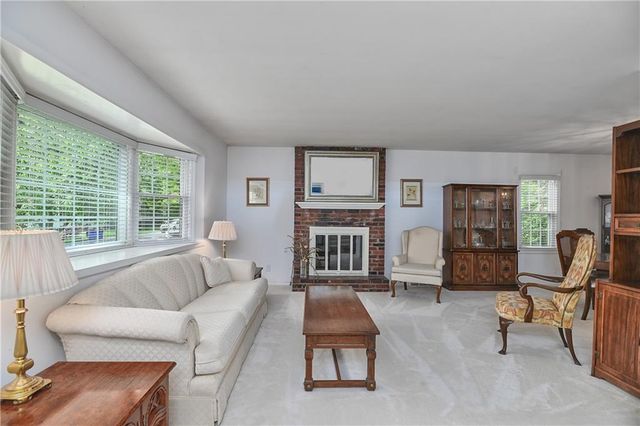 10204 W 70th Street, Merriam, KS 66203