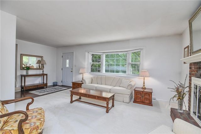 10204 W 70th Street, Merriam, KS 66203