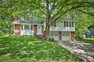 10204 W 70th Street, Merriam, KS 66203