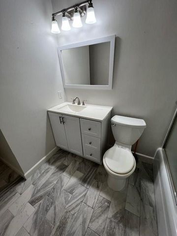 6750 NE 21st Road 103, Fort Lauderdale, FL 33308