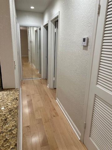 6750 NE 21st Road 103, Fort Lauderdale, FL 33308