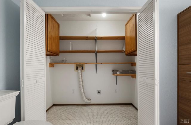 6 Blackwood Ct, Napa, CA 94558