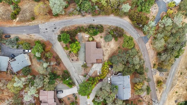 6 Blackwood Ct, Napa, CA 94558