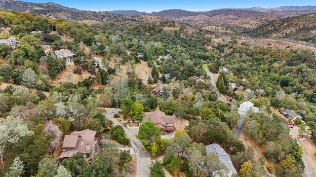 6 Blackwood Ct, Napa, CA 94558